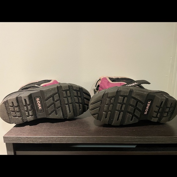 Sorel - Picture 2 of 4
